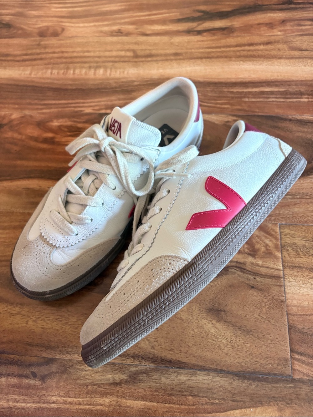 Veja Women’s Volley Red Leather Athletic Shoes Sneakers Size 8 US 39 - Picture 8 of 16